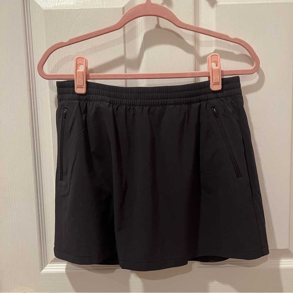 NWT Outdoor Voices Black Zephyr Skort - size M